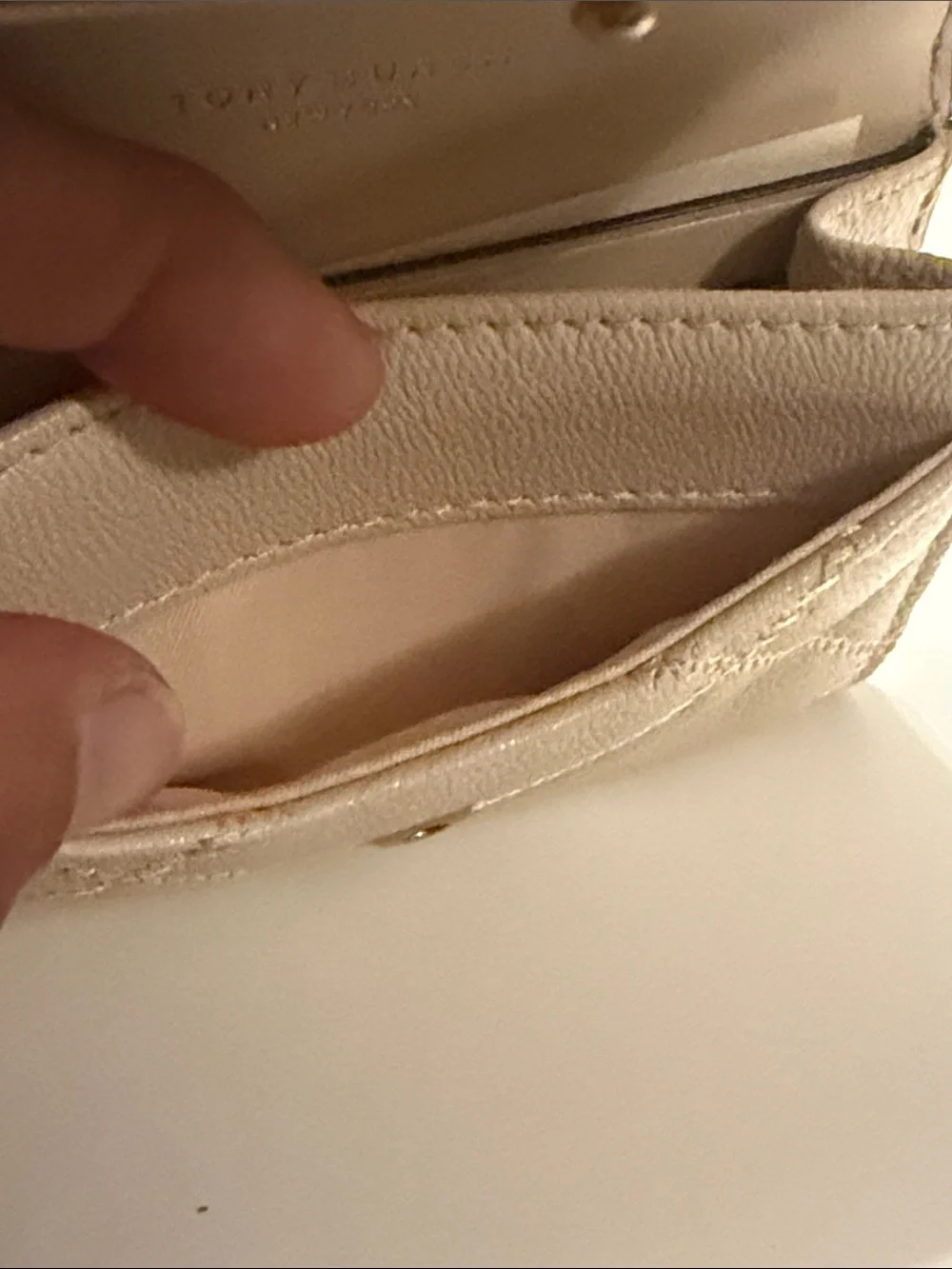 Tory Burch Willa Quilted Cream Leather Card Case with Gold Logo